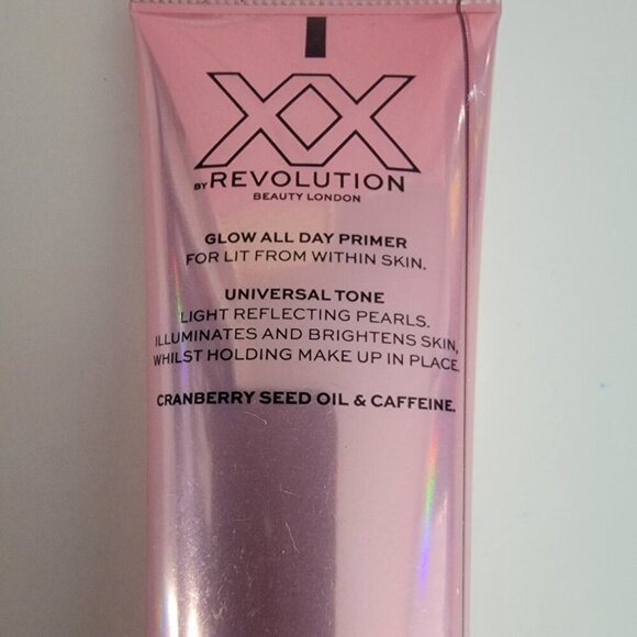 XX REVOLUTION GLOW FIXX GLOW ALL DAY PRIMER Universal Color - Picture 10 of 13